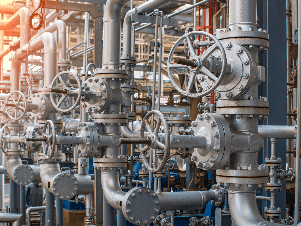 Limpieza de Tanques Industriales: La Clave para Operaciones Seguras y Eficientes